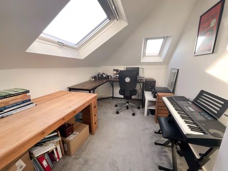 3 bedroom apartment to rent - Photo 3