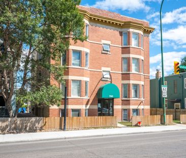 Overlook Apartments - Photo 1