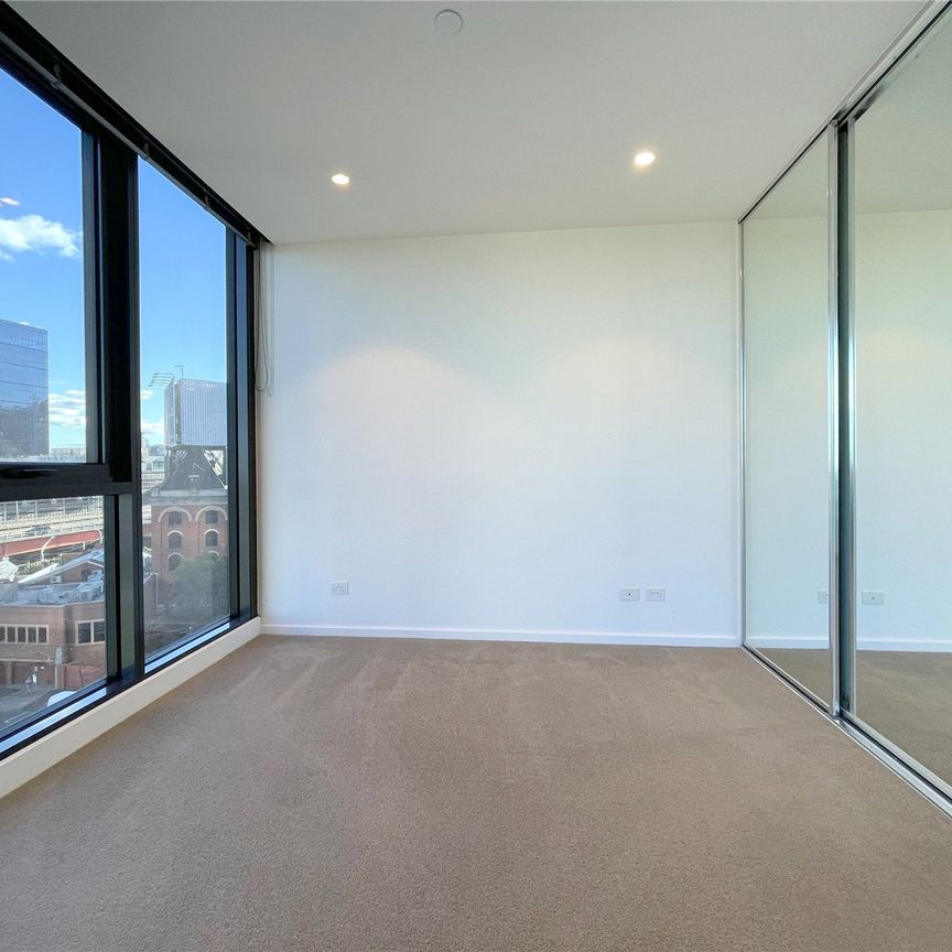605/1 Balston Street - Photo 1