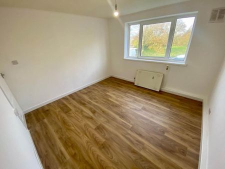 2 bedroom bungalow to rent - Photo 3