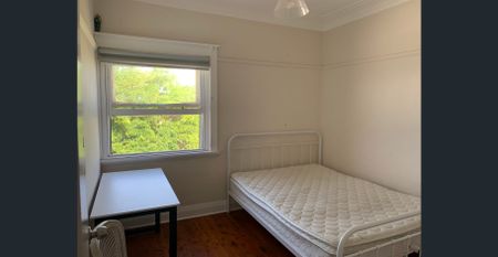 One Bedroom Apartment with Water Views - Photo 2