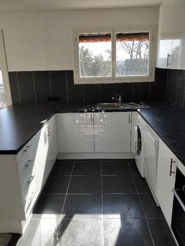 Location Appartement 3 pièces 72m² CORBEIL ESSONNES 91100 - Photo 4