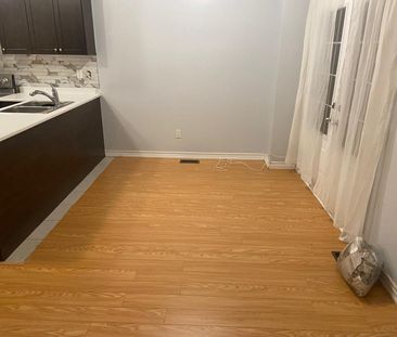 For Lease - 5 Shiff Crescent, Brampton, Ontario - Photo 4