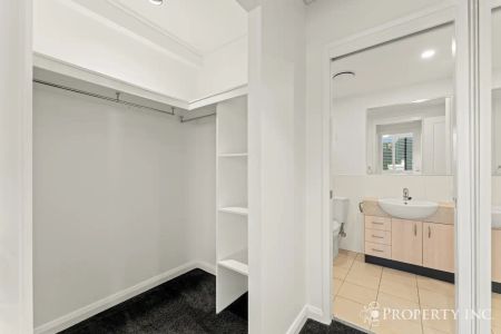 64/9 Sylvan Road, Toowong QLD 4066 - Photo 3