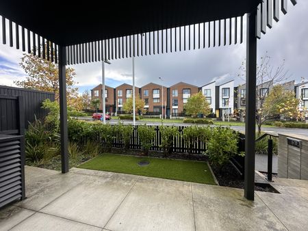 Unit 5, 73 Hobsonville Point Road, Hobsonville, Auckland - Photo 4