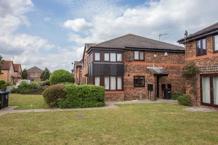 2 bedroom ground floor flat to rent - Photo 5