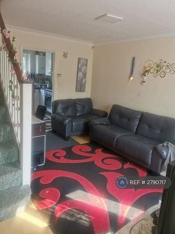 2 bedroom terraced house to rent - Photo 5