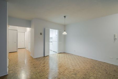 900 Rockland Avenue - Photo 5