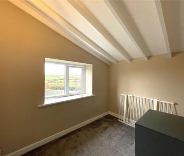 2 bedroom semi-detached house to rent - Photo 6