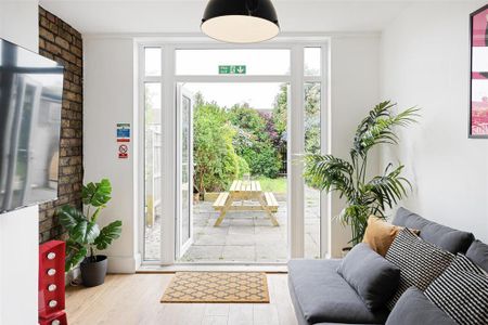 6 bedroom house to rent - Photo 3