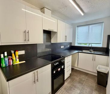 2 bedroom flat to rent - Photo 6