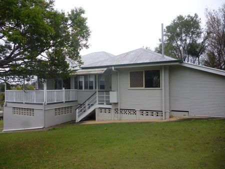 3-Bedroom Home Near Cavendish Road High School - Photo 5