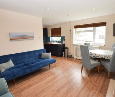 2 bedroom semi-detached bungalow to rent - Photo 6