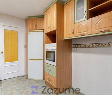 Piso de alquiler en C. de Topacio, Los Rosales - Photo 6