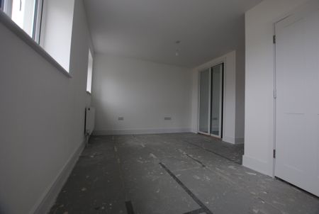 Safety Bay Close, Kent, London - Photo 4