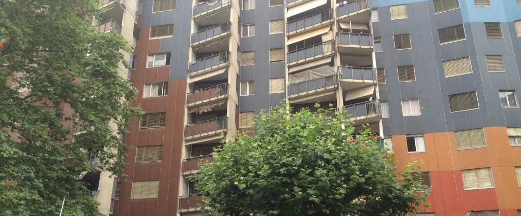 Appartement traversant de 3 pièces au 5ème étage avec balcon - Photo 1