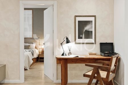 Apartamento de alquiler en Carrer de Les Jonqueres, Sant Pere, Sta. Caterina i la Ribera - Photo 3