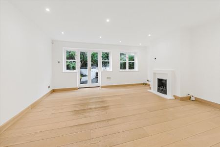 4 bedroom flat to rent - Photo 2