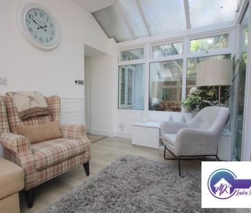 1 bedroom in a flat share to rent - Photo 1