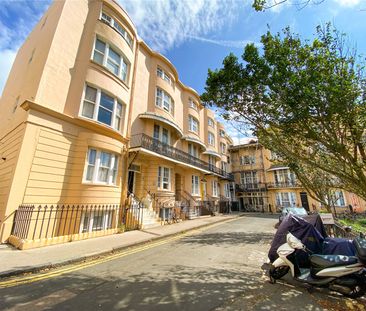 property to rent - Photo 3