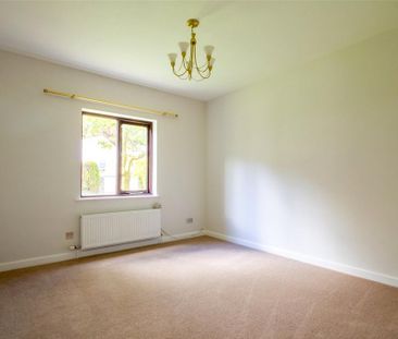 4 bedroom detached house to rent - Photo 6