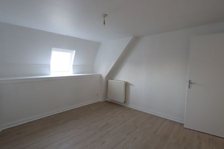 Location Appartement 2 pièces 41m² LA CHARITE SUR LOIRE 58400 - Photo 5