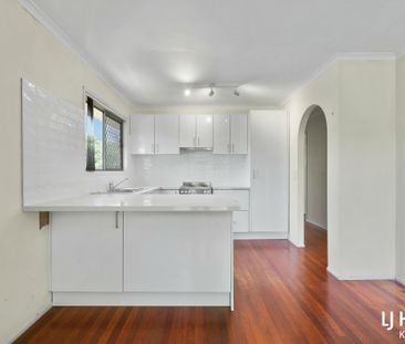 3 BEDROOM HIGH-SET HOUSE - Photo 3