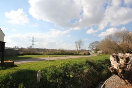 2 bed semi-detached house to rent in Stembridge Way, Norton Fitzwarren, TA2 - Photo 3