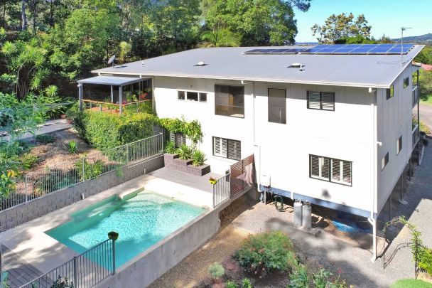 Your Hinterland Escape Near the Coast! - Photo 1