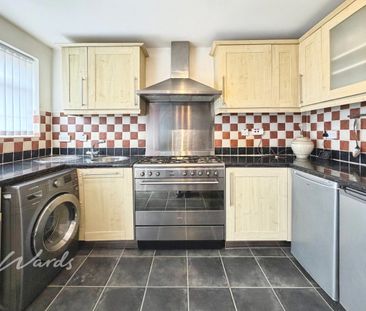 2 bedroom terraced house to rent - Photo 4