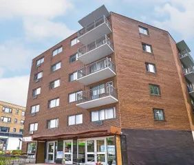 1 room apartment of 48m² in Montreal - Photo 1