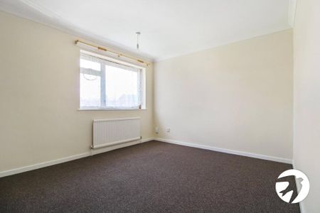 2 bedroom end of terrace house to rent - Photo 4