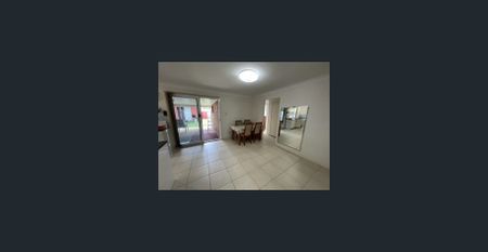 LOWSET FAMILY HOME PLUS COLOURBOND SHED - WALK TO SHOPS, SCHOOLS AND PARKS - Photo 2