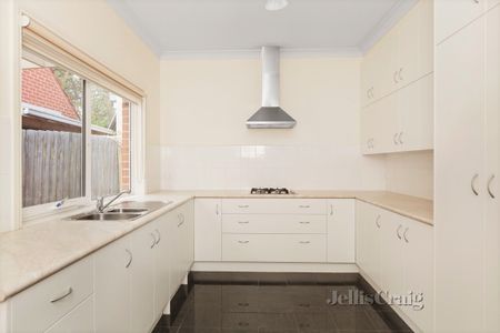 36 Clyde Street, Kew East VIC 3102 - House For Rent | Domain - Photo 3