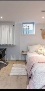 Room in a Shared House, Tower St, OL10 - Photo 3