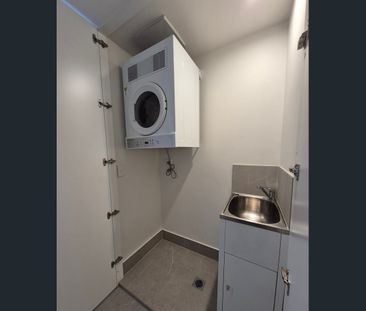 LUXURY RIVERSIDE 1 BEDROOM APARTMENT PLUS STUDY NOOK AND A STORAGE ... - Photo 2