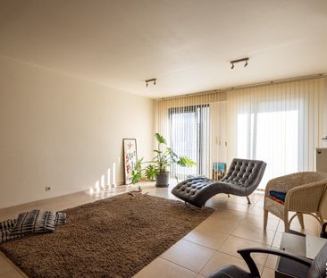 Instapklaar eenslaapkamerappartement nabij Station te Aalter - Photo 2