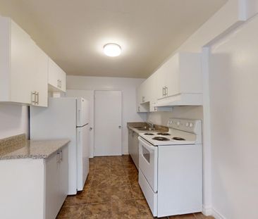 10-20 Bergamot Ave - Photo 6