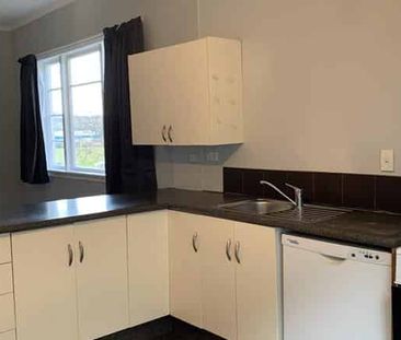 Great Value Great Location - Photo 2