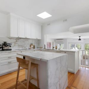 Sunlit Brighton East Abode with Deep Garden & Bayside Charm! - Photo 2