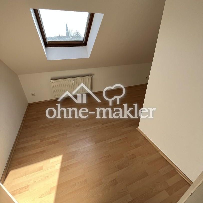 Dachgeschosswohnung mit Balkon und Blick über Zwickau - Foto 1