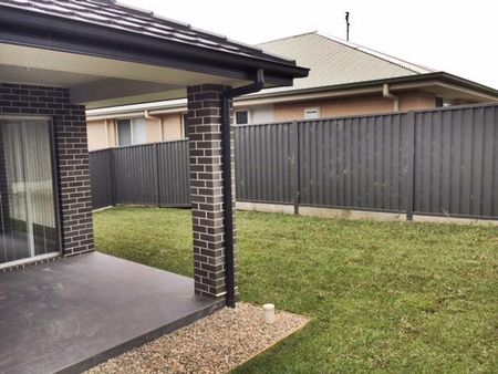 Modern 2-Bedroom Home in a Prime Location - Photo 2