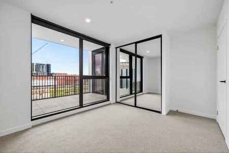 Brand New Living in the Heart of North Melbourne - Photo 2