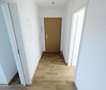 ++ wunderschöne 3-Raum Wohnung - Tageslichtbad mit Dusche - Balkon ... - Foto 1