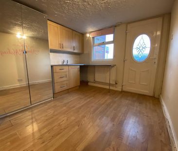 Dunnington Avenue, Kidderminster - Photo 6