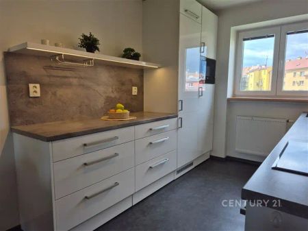Pronájem bytu 2+kk, ul. 28. října, Znojmo - Photo 3