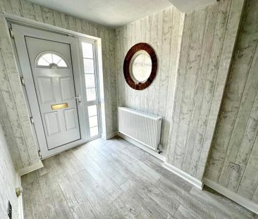 3 bedroom detached house to rent - Photo 5