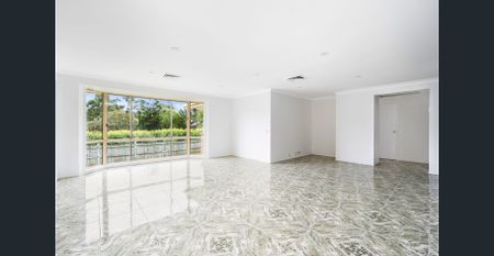 Spacious Family Home in a Prime Cecil Hills Location - Photo 4