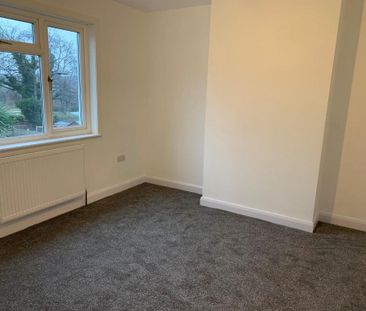 3 bedroom end of terrace house to rent - Photo 1