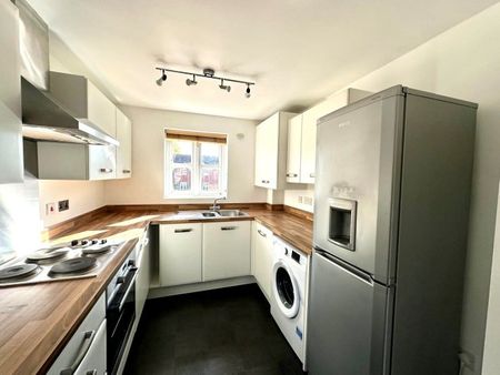 Chatham Road, Stratford-upon-Avon, CV37 - Photo 5